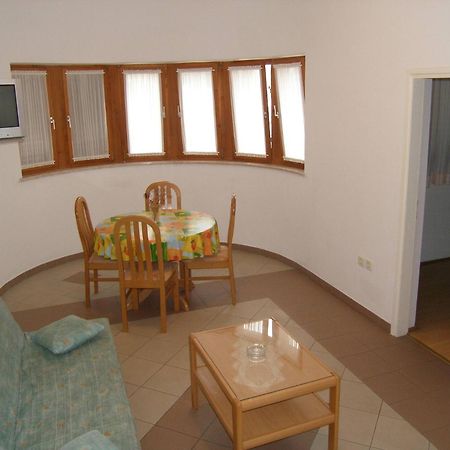 Lorena Apartments In Pula Exterior photo