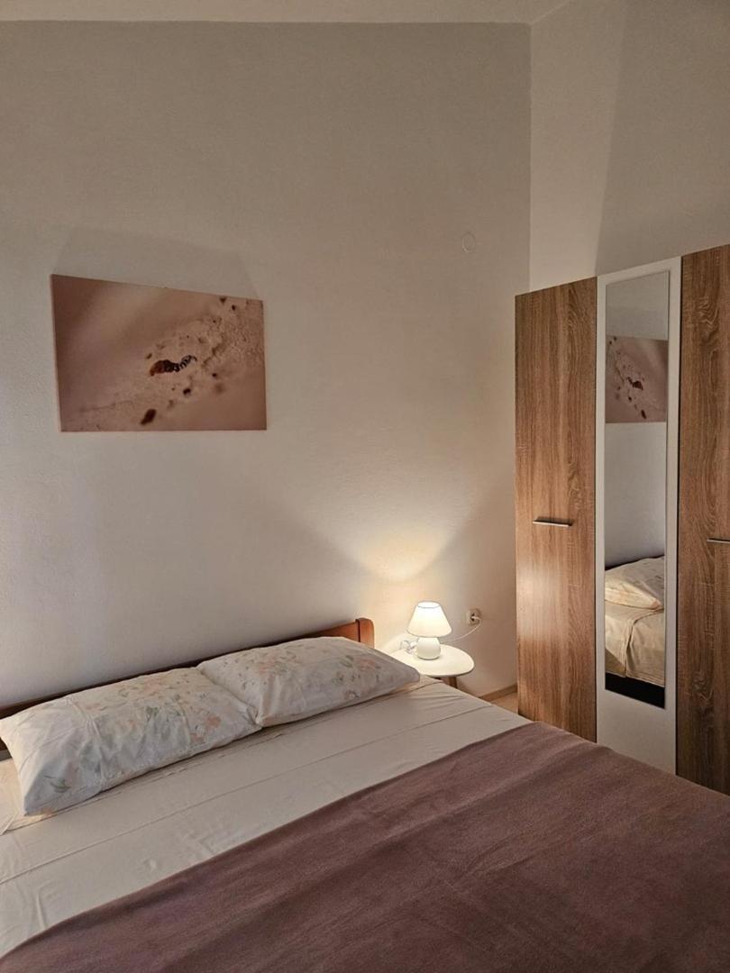 Lorena Apartments In Pula Exterior photo