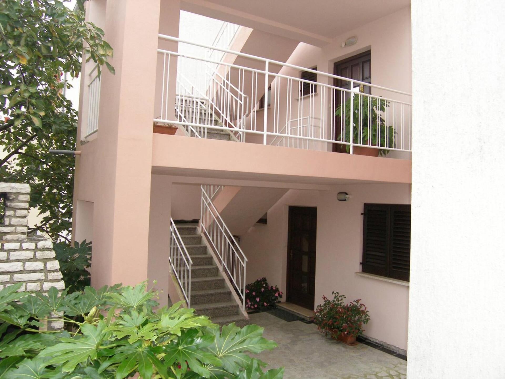 Lorena Apartments In Pula Exterior photo