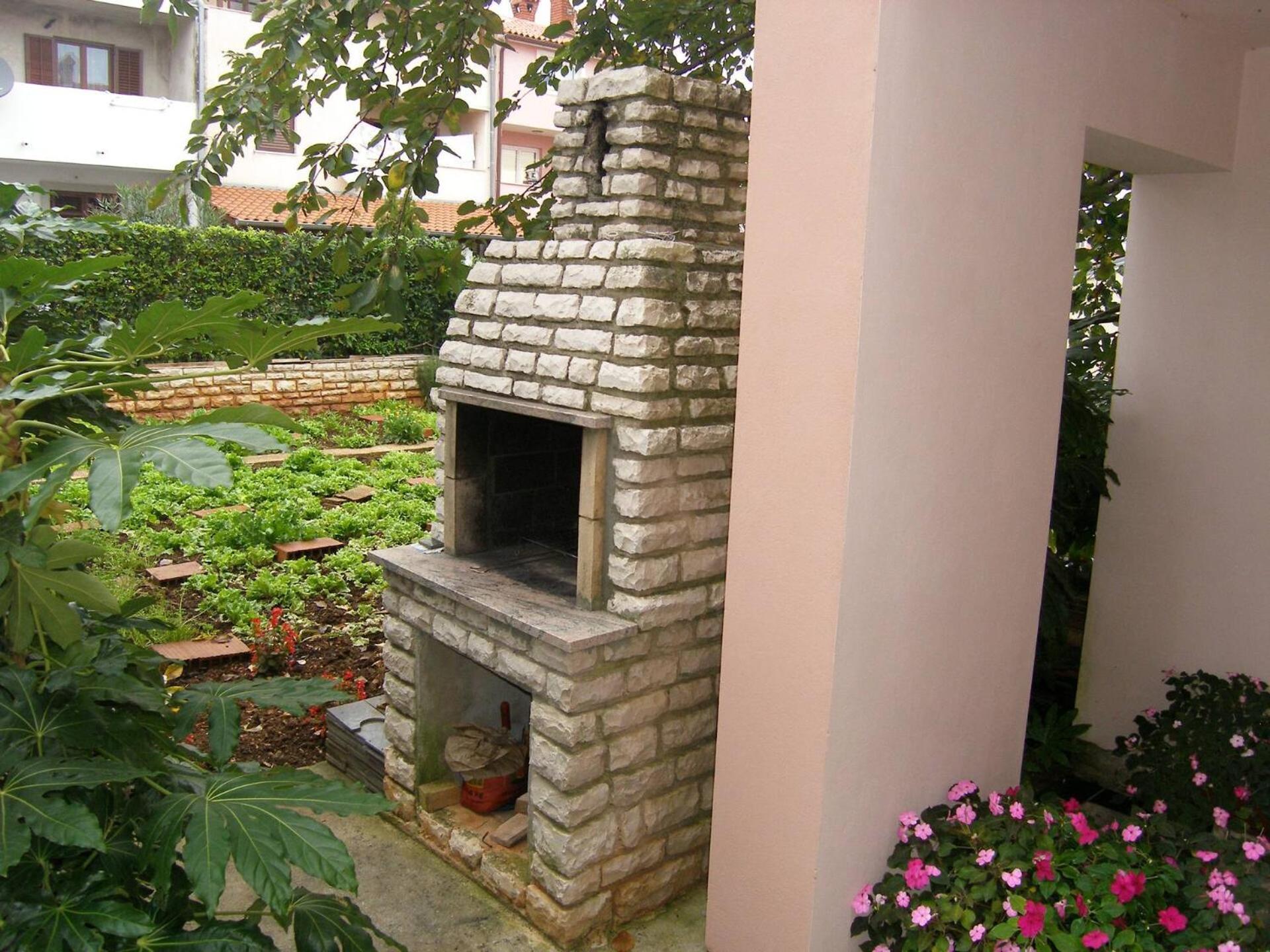 Lorena Apartments In Pula Exterior photo